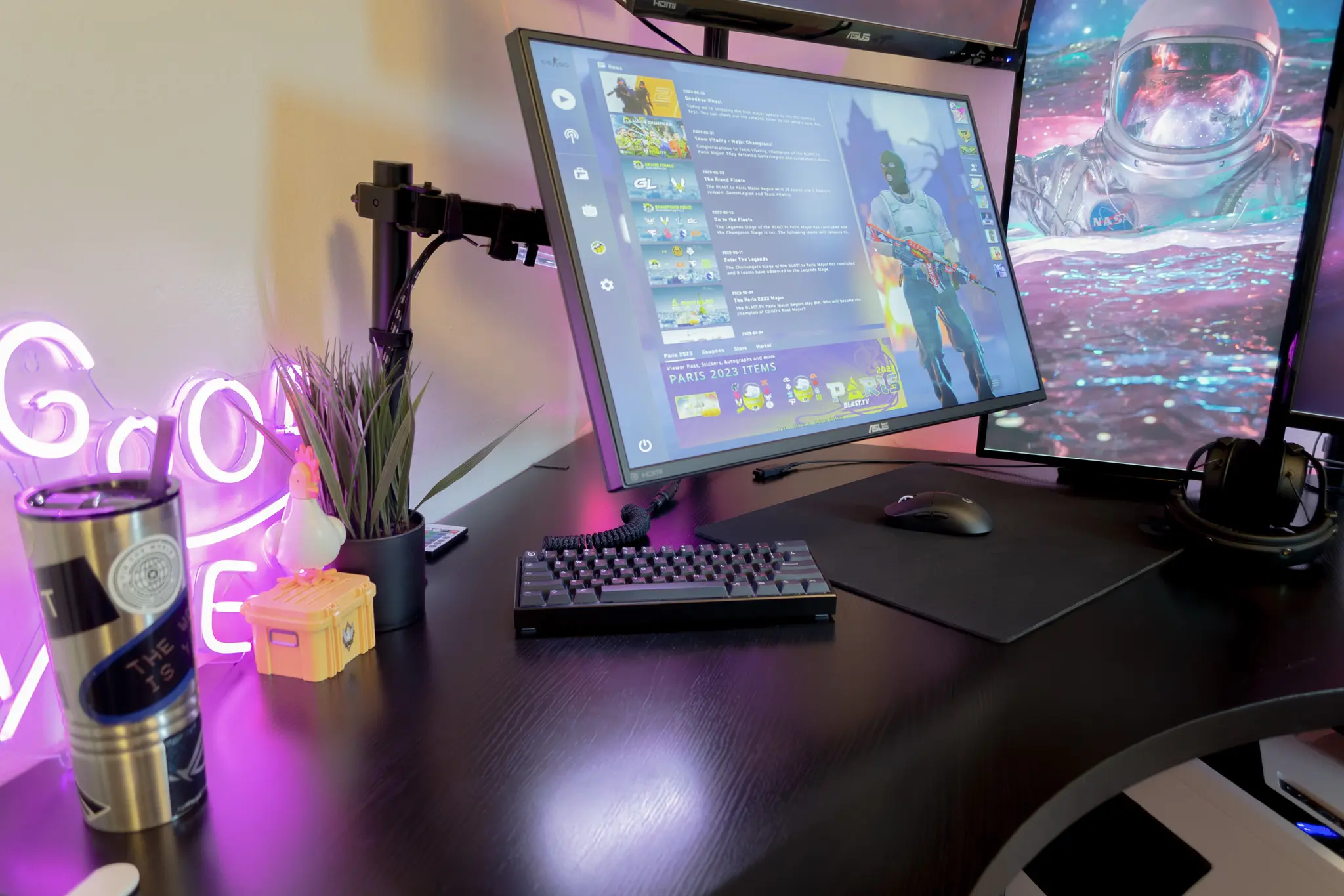 Custom Wooting 60HE Desk Setup for Counter Strike